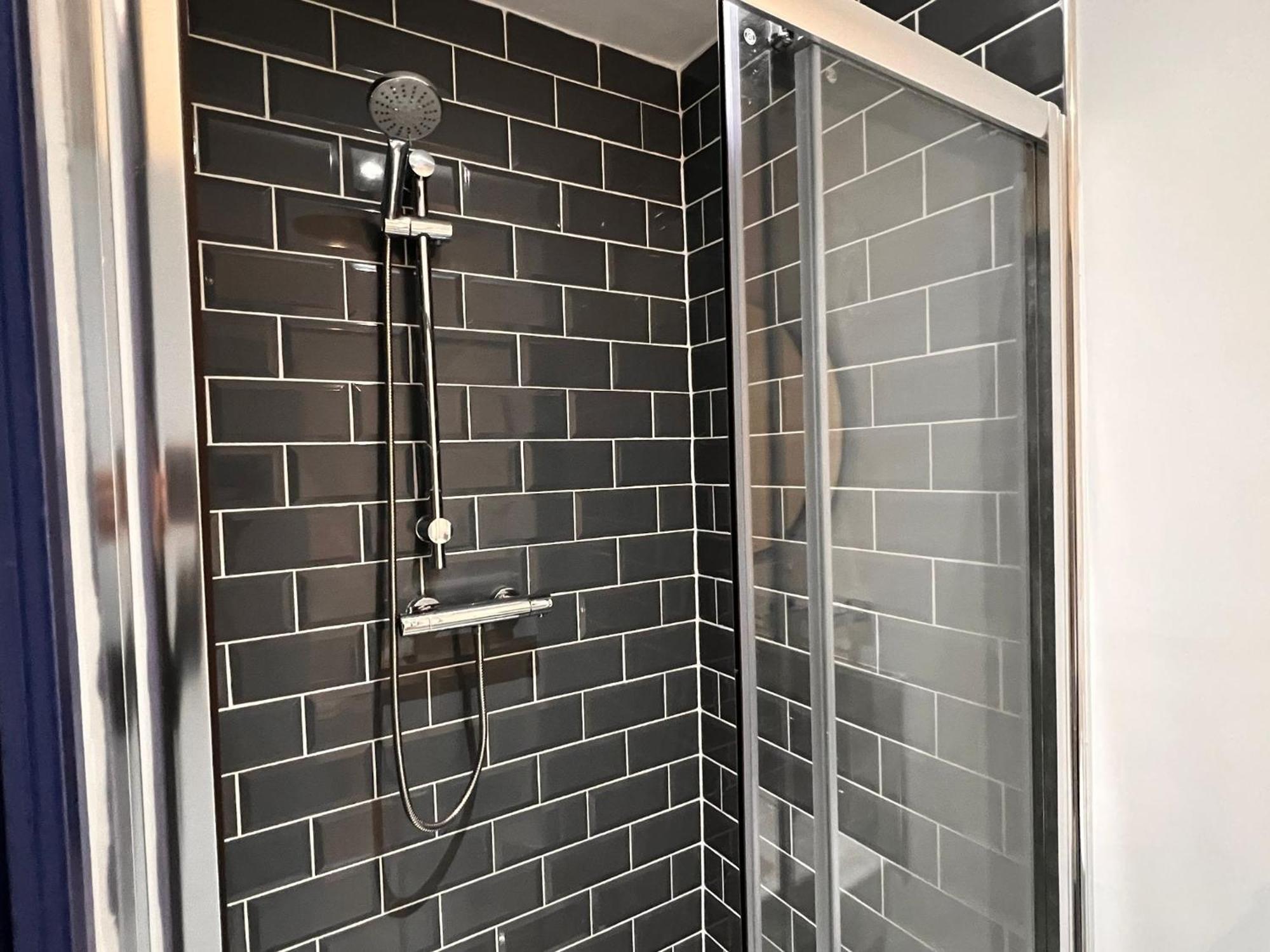 Newly Refurbished 6 Person En-Suite Apartment Tyne & Wear Newcastle Upon Tyne Killingworth エクステリア 写真